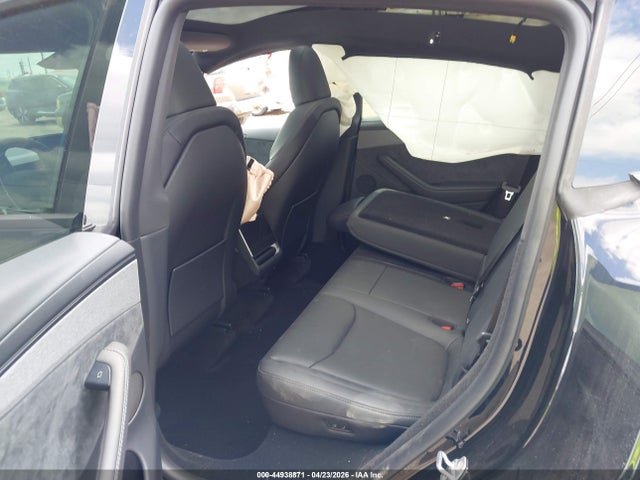 7SAYGDEE2TA634989 Tesla Model Y All-wheel Drive/long Range Launch Series/premium All-wheel Drive