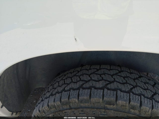 Продаж на аукціоні авто 2018 Ram 1500 Tradesman  4x4 5'7 Box, vin: 1C6RR7KG5JS315857, номер лоту: 44938892