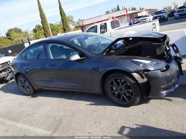 Tesla Model 3 Rear-wheel Drive 2023 5YJ3E1EAXPF411889 Image 13