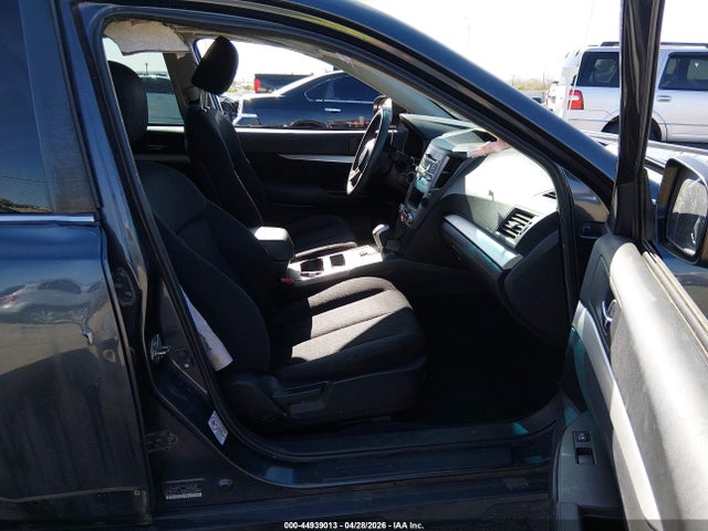 44939013 :رقم المزاد ، 4S4BRBAC7B3366876 vin ، 2011 Subaru Outback 2.5i مزاد بيع