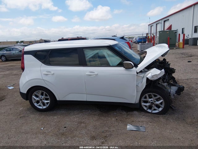 KIA SOUL LX 2022 KNDJ23AU1N7171775 Image 12