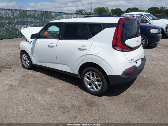 KIA SOUL LX 2022 KNDJ23AU1N7171775 Image 3