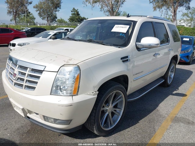 2009 Cadillac Escalade Standard მანქანა იყიდება აუქციონზე, vin: 1GYFK232X9R285662, აუქციონის ნომერი: 44939035