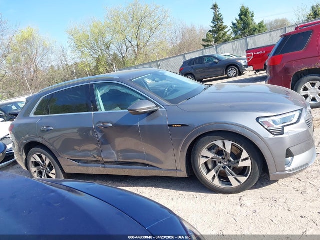 WA1AAAGE4MB016411 Audi E-tron Premium Quattro
