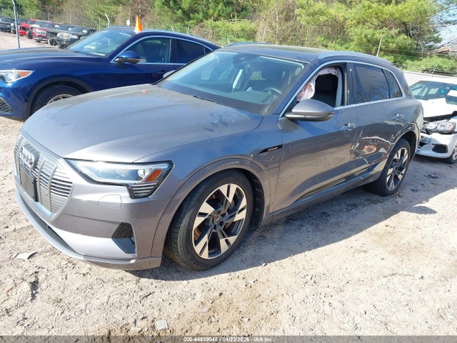 WA1AAAGE4MB016411 Audi E-tron Premium Quattro