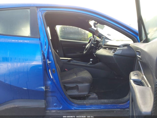 Продажа на аукционе авто 2019 Toyota C-hr Le, vin: JTNKHMBX4K1031537, номер лота: 44939075