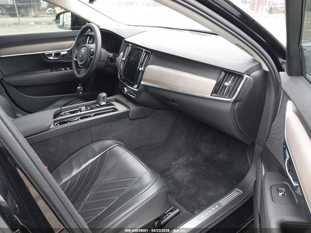 2024 Volvo S90 B6 Plus მანქანა იყიდება აუქციონზე, vin: LVY062ME4RP418168, აუქციონის ნომერი: 44939081