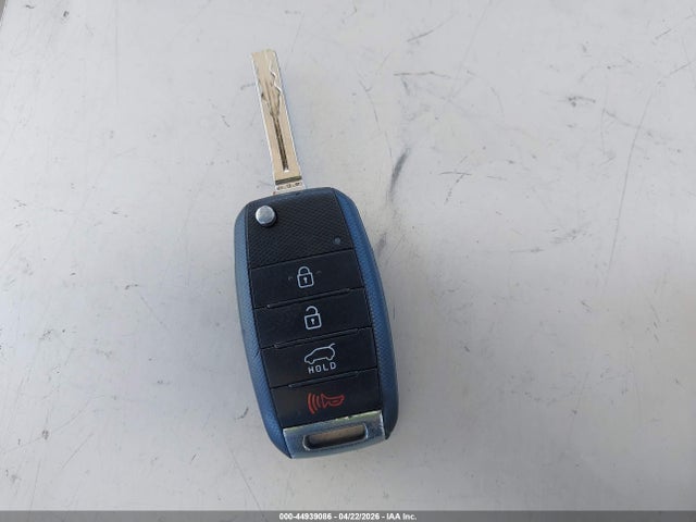 5XYKT3A63FG629551 KIA SORENTO LX