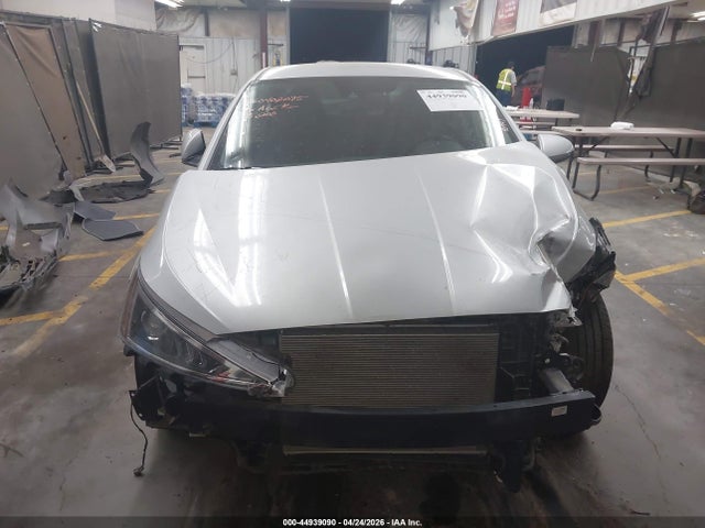 KMHD84LF1KU756011 Hyundai ELANTRA SEL