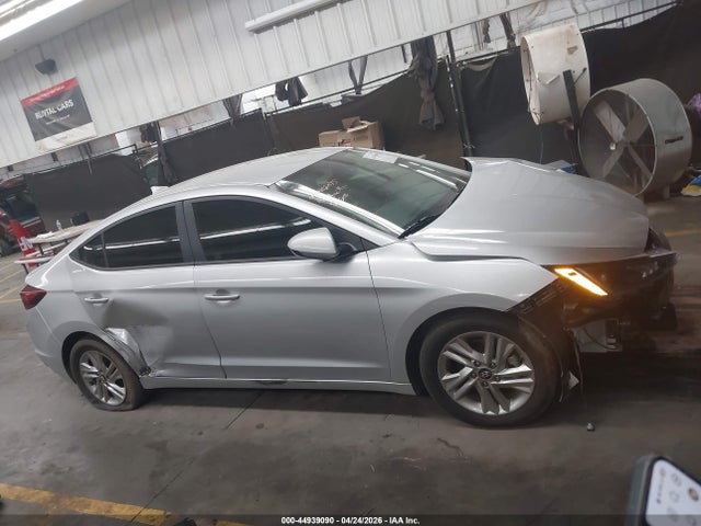 KMHD84LF1KU756011 Hyundai ELANTRA SEL