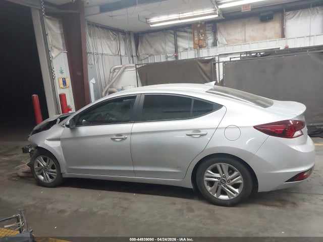 KMHD84LF1KU756011 Hyundai ELANTRA SEL