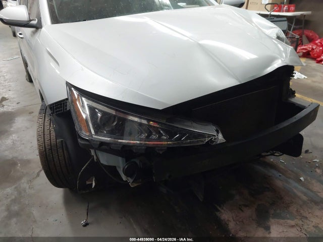 KMHD84LF1KU756011 Hyundai ELANTRA SEL