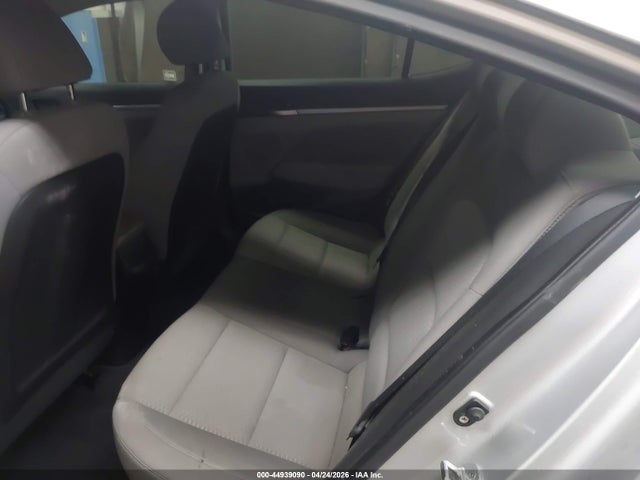 KMHD84LF1KU756011 Hyundai ELANTRA SEL
