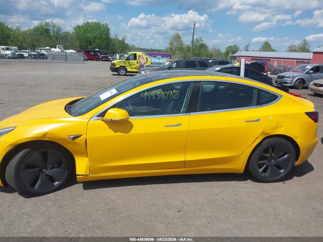 44939096 :رقم المزاد ، 5YJ3E1EA9LF598004 vin ، 2020 Tesla Model 3 مزاد بيع