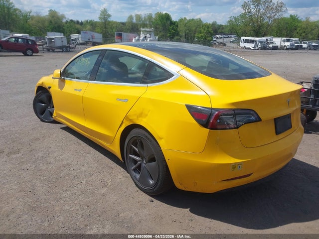 44939096 :رقم المزاد ، 5YJ3E1EA9LF598004 vin ، 2020 Tesla Model 3 مزاد بيع