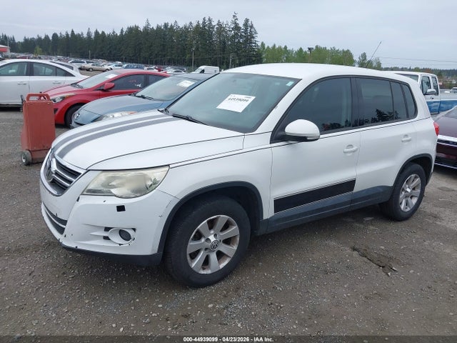 44939099 :رقم المزاد ، WVGBV7AX9AW532422 vin ، 2010 Volkswagen Tiguan S مزاد بيع