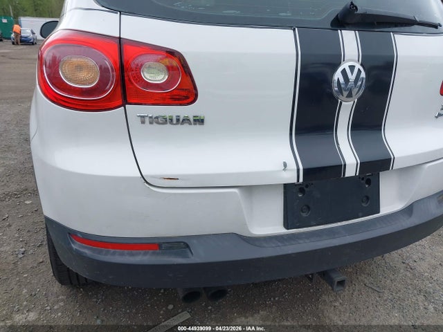 44939099 :رقم المزاد ، WVGBV7AX9AW532422 vin ، 2010 Volkswagen Tiguan S مزاد بيع