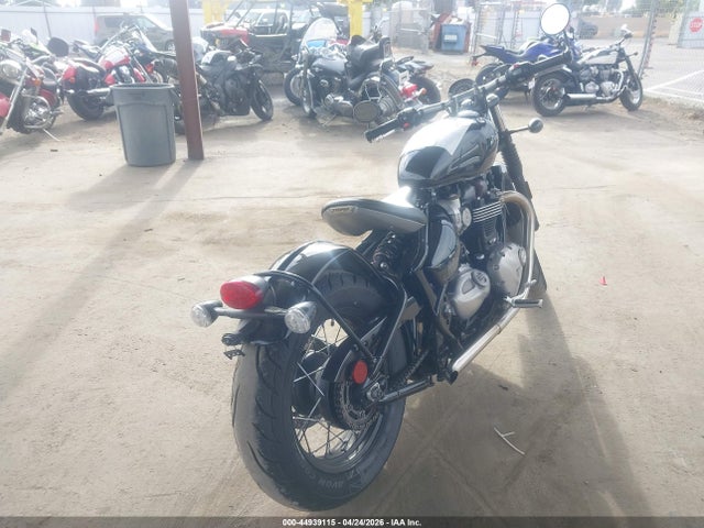 44939115 :رقم المزاد ، SMTD42HL8LT971106 vin ، 2020 Triumph Motorcycle Bonneville Bobber مزاد بيع
