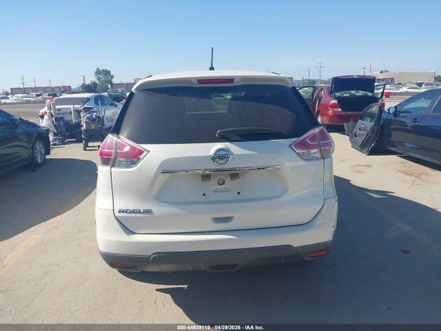 44939119 :رقم المزاد ، 5N1AT2ML0FC778572 vin ، 2015 Nissan Rogue S مزاد بيع