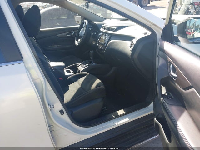 44939119 :رقم المزاد ، 5N1AT2ML0FC778572 vin ، 2015 Nissan Rogue S مزاد بيع