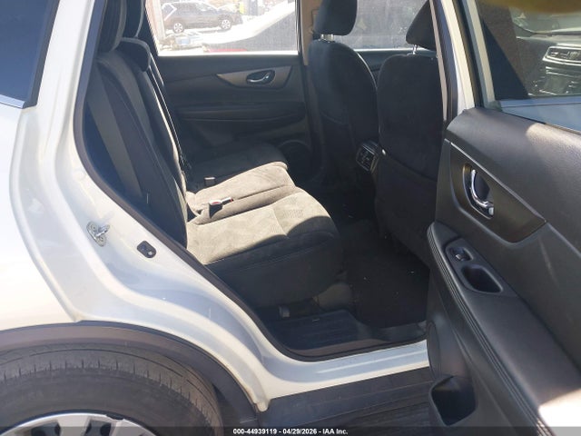 44939119 :رقم المزاد ، 5N1AT2ML0FC778572 vin ، 2015 Nissan Rogue S مزاد بيع