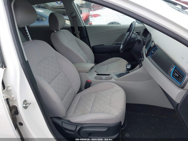 2018 Kia Niro Plug-in Hybrid Lx მანქანა იყიდება აუქციონზე, vin: KNDCM3LD7J5211010, აუქციონის ნომერი: 44939120