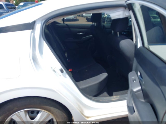 3N1AB8BV3NY280373 Nissan Sentra S Xtronic Cvt