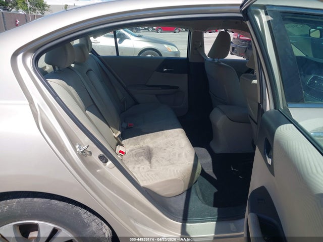 44939174 :رقم المزاد ، 1HGCR2F32FA248688 vin ، 2015 Honda Accord Lx مزاد بيع