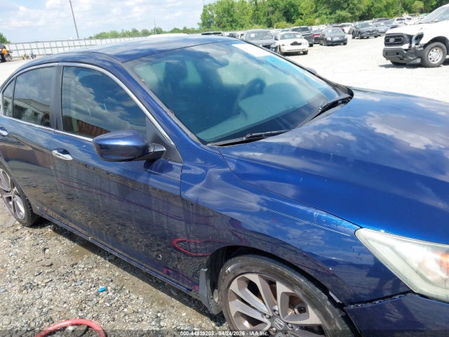 2015 Honda Accord Sport მანქანა იყიდება აუქციონზე, vin: 1HGCR2F53FA034312, აუქციონის ნომერი: 44939203