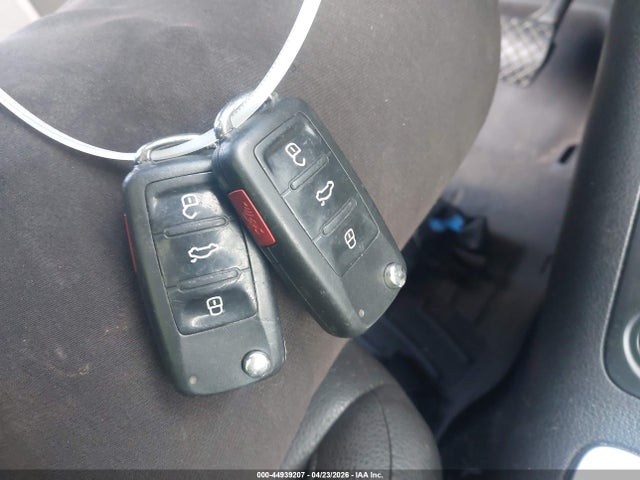 2014 Volkswagen Tiguan Sel მანქანა იყიდება აუქციონზე, vin: WVGBV3AX7EW623509, აუქციონის ნომერი: 44939207