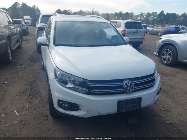 2014 Volkswagen Tiguan Sel მანქანა იყიდება აუქციონზე, vin: WVGBV3AX7EW623509, აუქციონის ნომერი: 44939207
