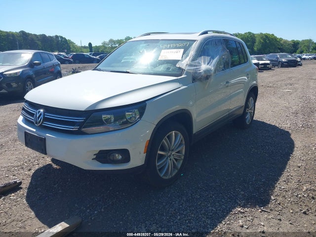 2014 Volkswagen Tiguan Sel მანქანა იყიდება აუქციონზე, vin: WVGBV3AX7EW623509, აუქციონის ნომერი: 44939207