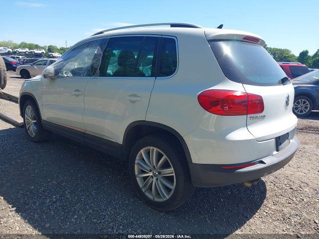 2014 Volkswagen Tiguan Sel მანქანა იყიდება აუქციონზე, vin: WVGBV3AX7EW623509, აუქციონის ნომერი: 44939207