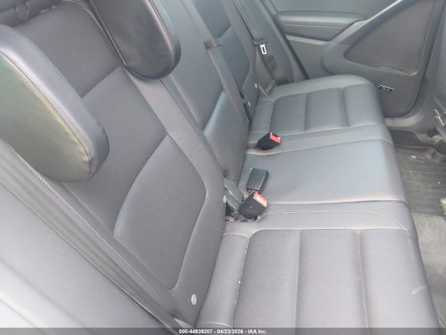 2014 Volkswagen Tiguan Sel მანქანა იყიდება აუქციონზე, vin: WVGBV3AX7EW623509, აუქციონის ნომერი: 44939207
