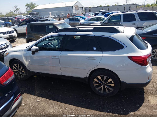 44939237 :رقم المزاد ، 4S4BSBJC2F3275976 vin ، 2015 Subaru Outback 2.5i Limited مزاد بيع