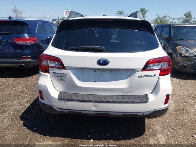 44939237 :رقم المزاد ، 4S4BSBJC2F3275976 vin ، 2015 Subaru Outback 2.5i Limited مزاد بيع