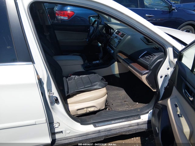 44939237 :رقم المزاد ، 4S4BSBJC2F3275976 vin ، 2015 Subaru Outback 2.5i Limited مزاد بيع