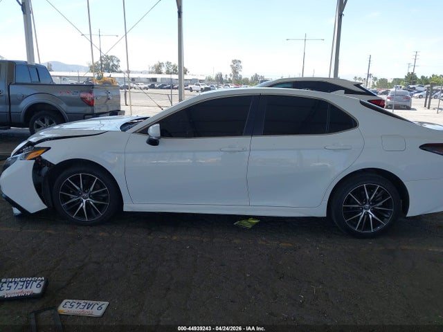 2024 Toyota Camry Se მანქანა იყიდება აუქციონზე, vin: 4T1G11AK8RU847612, აუქციონის ნომერი: 44939243
