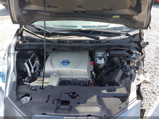 1N4AZ0CP7FC317533 Nissan LEAF SV