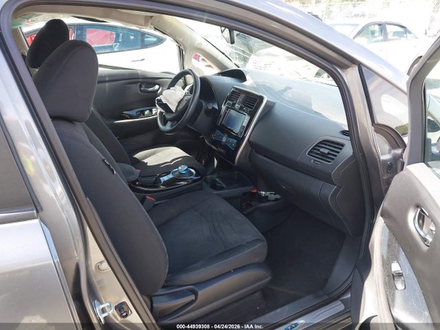 1N4AZ0CP7FC317533 Nissan LEAF SV