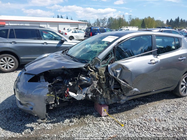 1N4AZ0CP7FC317533 Nissan LEAF SV