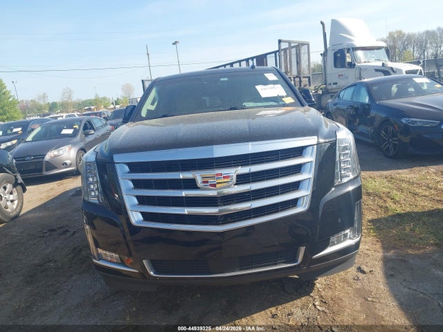 Продажа на аукционе авто 2017 Cadillac Escalade Premium Luxury, vin: 1GYS3CKJ3HR209967, номер лота: 44939325