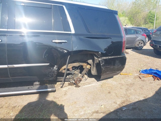 Продажа на аукционе авто 2017 Cadillac Escalade Premium Luxury, vin: 1GYS3CKJ3HR209967, номер лота: 44939325