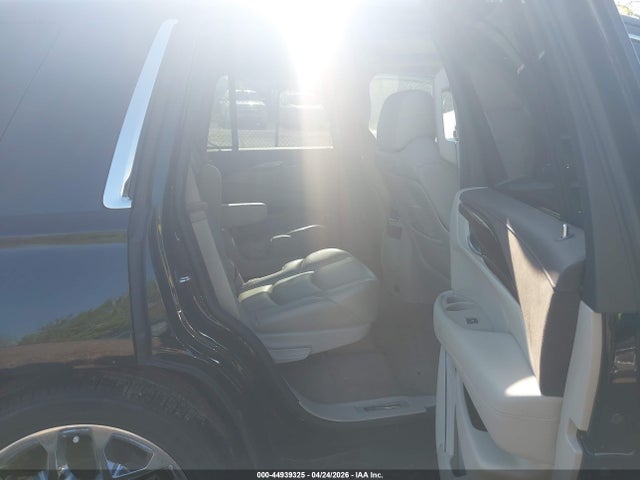 Продажа на аукционе авто 2017 Cadillac Escalade Premium Luxury, vin: 1GYS3CKJ3HR209967, номер лота: 44939325
