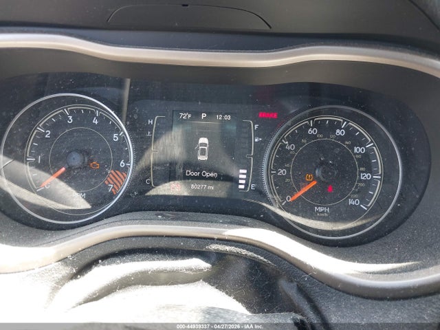 44939337 :رقم المزاد ، 1C4PJMCB3FW533871 vin ، 2015 Jeep Cherokee Latitude مزاد بيع