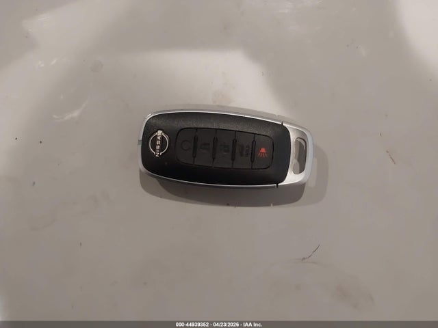 44939352 :رقم المزاد ، 5N1BT3BA8SC815406 vin ، 2025 Nissan Rogue Sv Fwd مزاد بيع