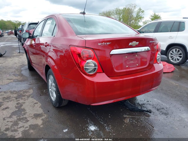 44939388 :رقم المزاد ، 1G1JC5SH4G4115241 vin ، 2016 Chevrolet Sonic Lt Auto مزاد بيع