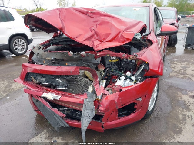 44939388 :رقم المزاد ، 1G1JC5SH4G4115241 vin ، 2016 Chevrolet Sonic Lt Auto مزاد بيع
