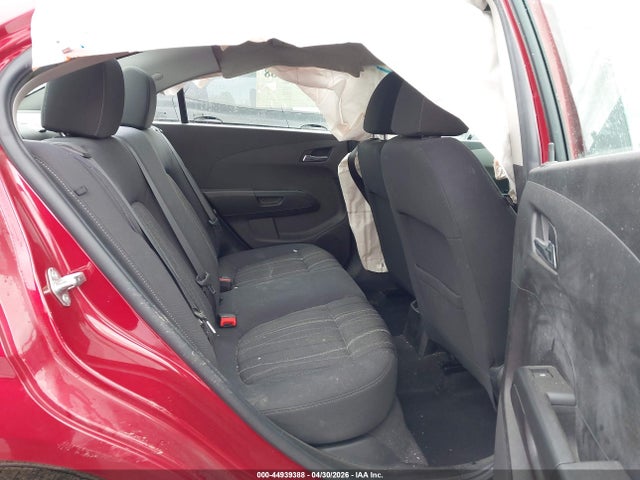 44939388 :رقم المزاد ، 1G1JC5SH4G4115241 vin ، 2016 Chevrolet Sonic Lt Auto مزاد بيع