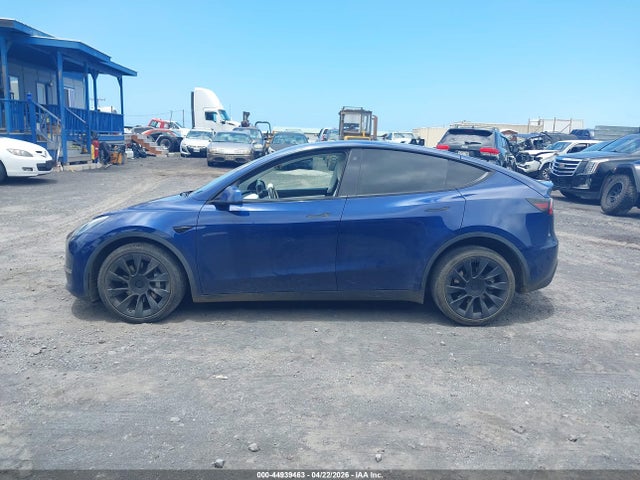 44939463 :رقم المزاد ، 5YJYGDEE4MF198664 vin ، 2021 Tesla Model Y Long Range Dual Motor All-wheel Drive مزاد بيع